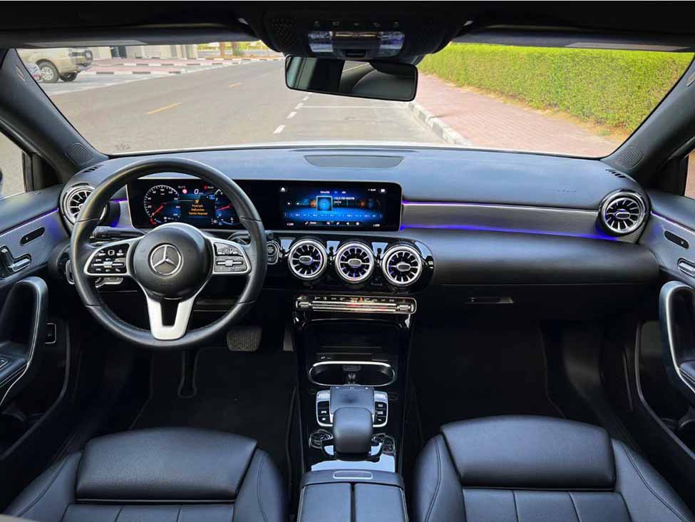 Mercedes A 220 (White)
