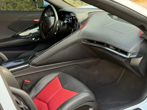 Corvette C8 Stingray R